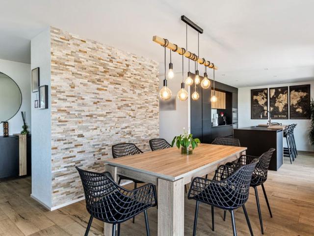 Luxuriöses 4 Zimmer Penthouse zu verkaufen Chaux de Fonds, Schweiz