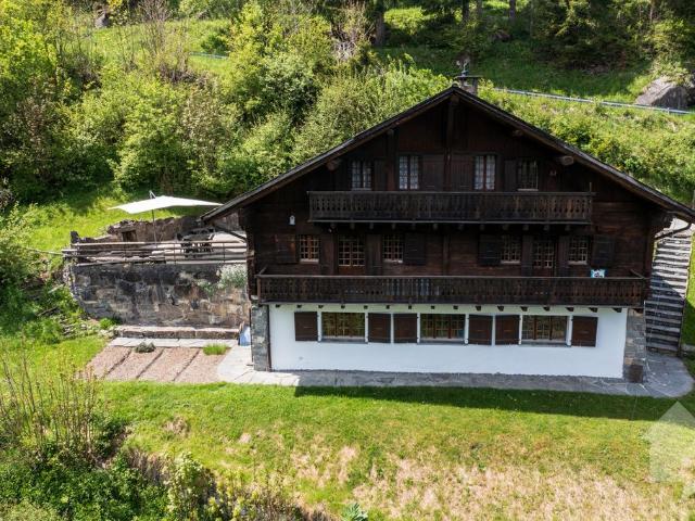 Luxuriöses 6 Schlafzimmer Chalet zu verkaufen Village de Champéry, Champéry, Monthey, Kanton Wallis