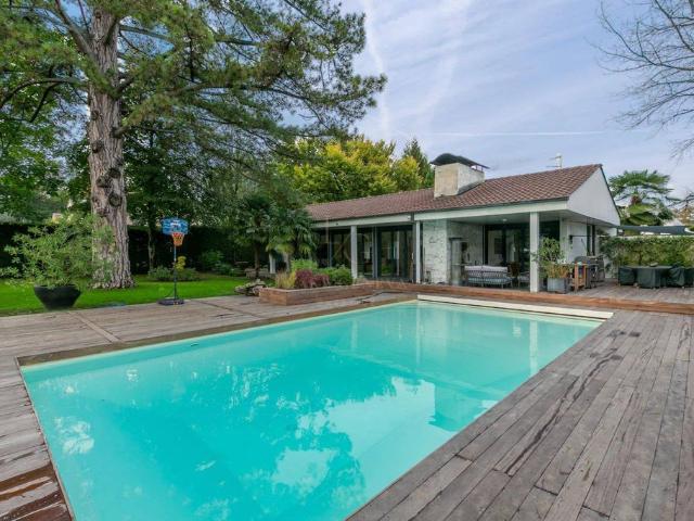 Luxuriöses 7 Zimmern Einfamilienhaus zu verkaufen in Bellevue, Schweiz
