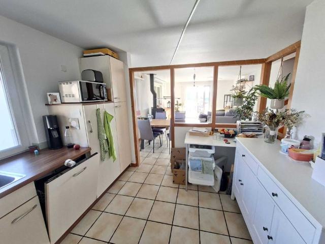 Luxurious 3.5 room duplex apartment with balcony in Nuglar St. Pantaleon