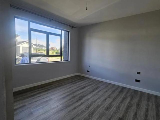 Luxurious 3 Bedroom + Dsq in a Beautiful Gated Community