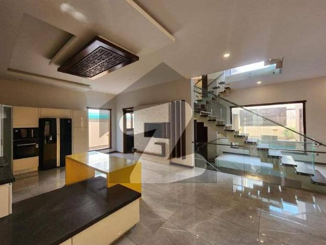 Luxurious 1000 Yard Modern Bungalow for Sale in DHA Phase 6