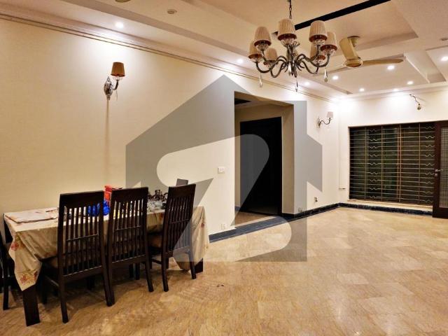 LUXURIOUS 10 Marla hOuse Available For Rent In B Block Green Avenue Society Block B