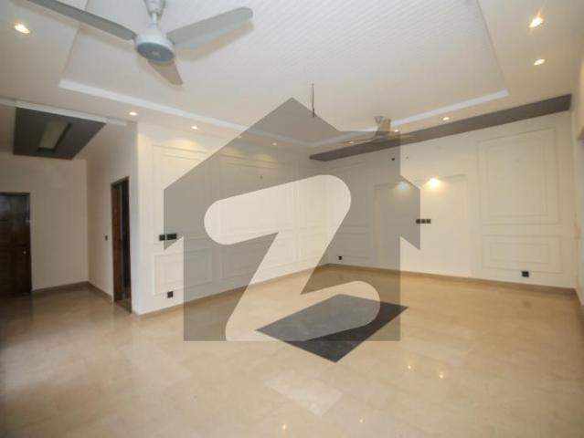 Luxurious 1 Kanal Modern House With DHA Phase 6, Lahore DHA Phase 6
