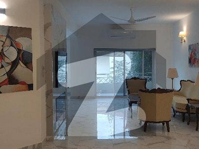 Luxurious 2 bedrooms apartment for rent