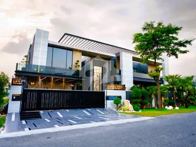 Luxurious 2 Kanal Fully Furnished Designer Bungalow Prime Location, DHA Phase 6 Block K Near Park