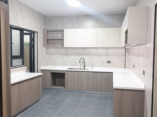 Luxurious 4 Bedroom Apartment with DSQ – Kileleshwa