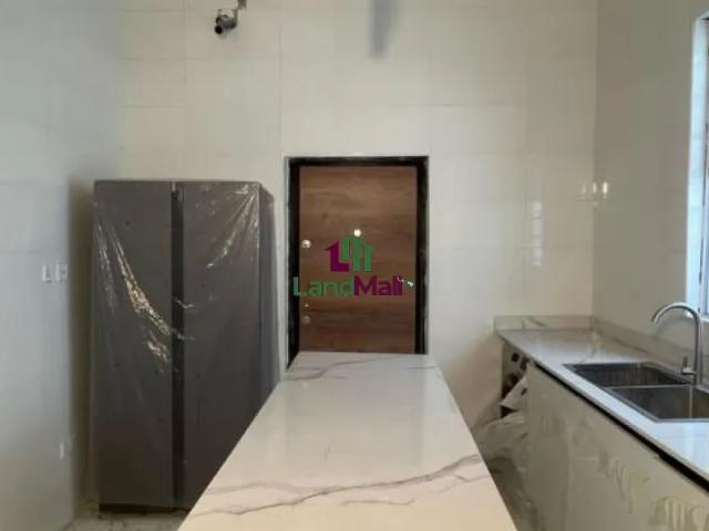 Luxurious 4 Bedroom Fully Detached Duplex With Bq and Pool at Orchid, Lekki