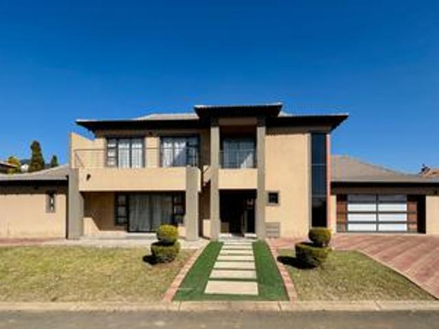 luxurious 4 bedroom family home