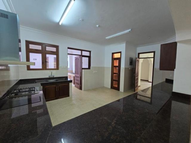 Luxurious 4 bedroom townhouse for rent in nyali, mombasa