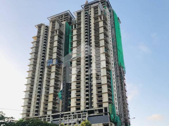 Luxurious 4 Bedrooms Apartment Available For Re Sale with all modern amenities on installments
