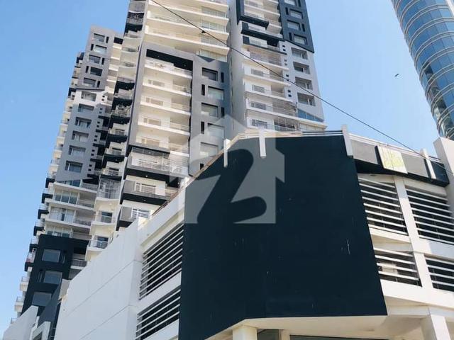 Luxurious 4 Bedrooms Apartment For Sale With Maid Room