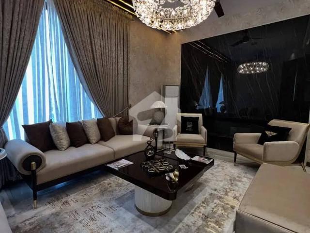 Luxurious 4 Kanal Modern State Of The Art Bungalow For Sale In Abdullah Garden Faisalabad