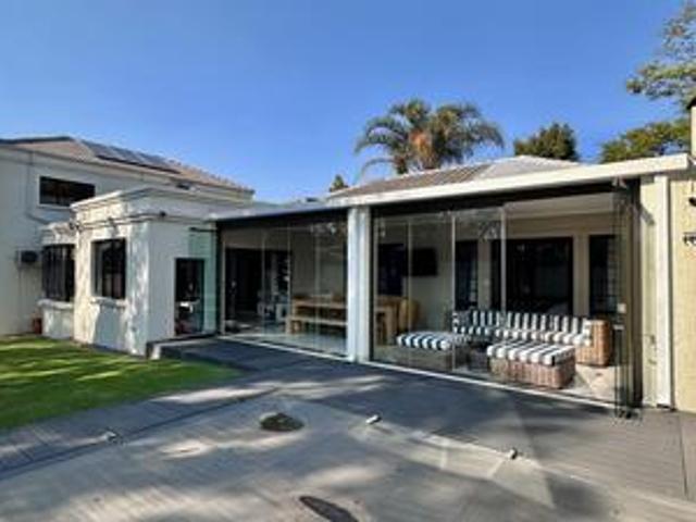 luxurious 5 bedroom home to let in l.