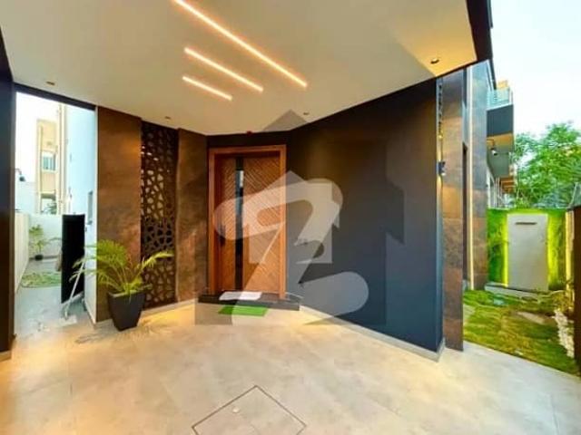 Luxurious 5 Marla Lavish Brand New Bungalow On Top Location For Rent Phase 9 Town DHA Lahore