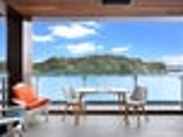 Luxurious Coastal Living at 503