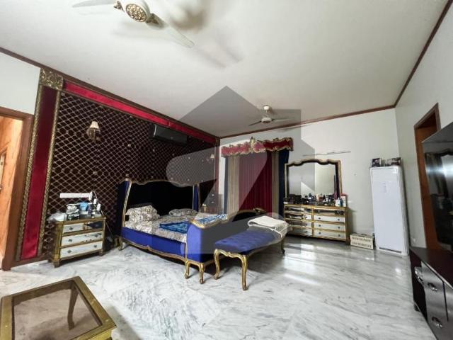 Luxurious corner bungalow for sale in most prime location of kh ameer khusro dha phase 8 zone a
