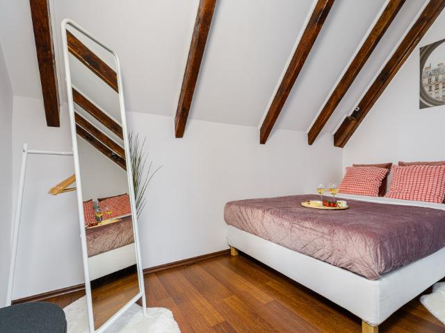 Luxurious apartment near Old Town FV