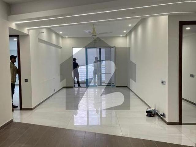 Luxurious Apartment For Rent Clifton Block 9