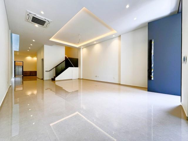 Luxurious Brand New Terrace With Lift @ Serangoon Gardens Terraced House For Sale, $7,180,000, 5 Bed 7 Bath 5,916 sqft $3,349.00 psf