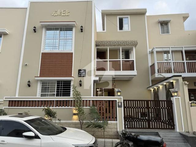 Luxurious Bungalow 160 SQYD for Sale