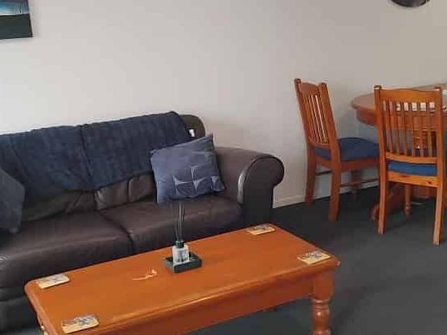 Luxurious fully furnished 4 bed 4 bath