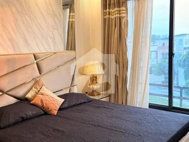 Luxurious furnished park facing apartment for sale at hot location of bahria town