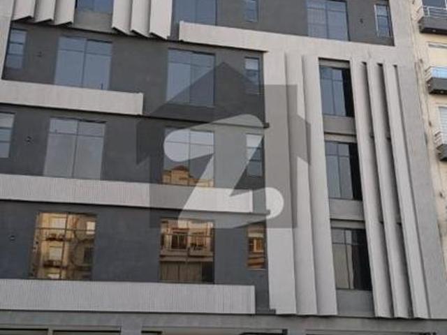Luxurious one furnished apartment for rent at hot location of bahria town lahore bahria town sector e