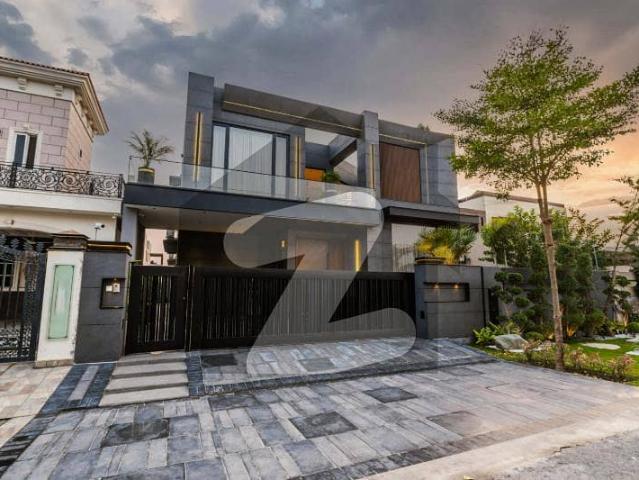 Luxurious living, exuisite resdence house for rent in phase 6