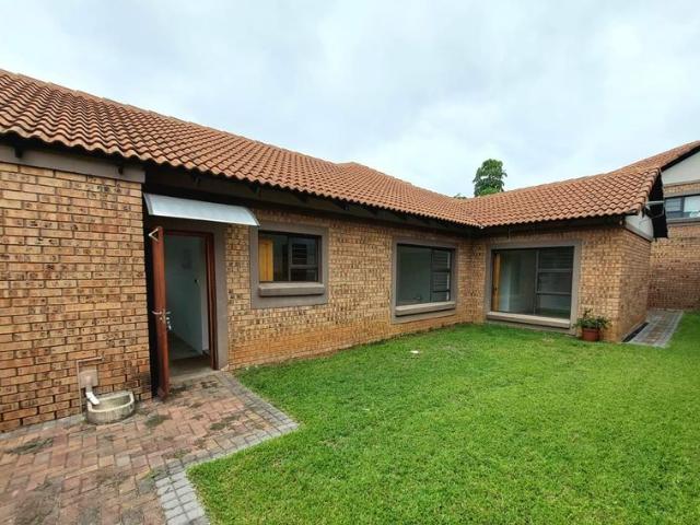 Luxurious Living in Bateleur Lifestyle Estate