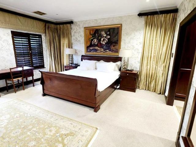 Luxurious Mansion in Mount Edgecombe Country Club Estate