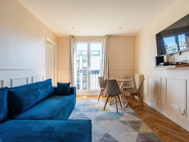 Luxurious new and high end furnished apartment in Paris