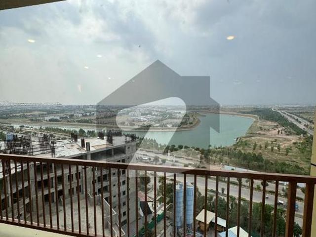 Luxurious Semi Furnished Lake View Appartment in Gulberg Greens Karakoram Greens