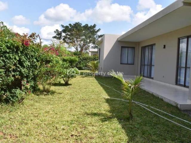 Luxurious Spacious 3 Bedrooms Bungalow