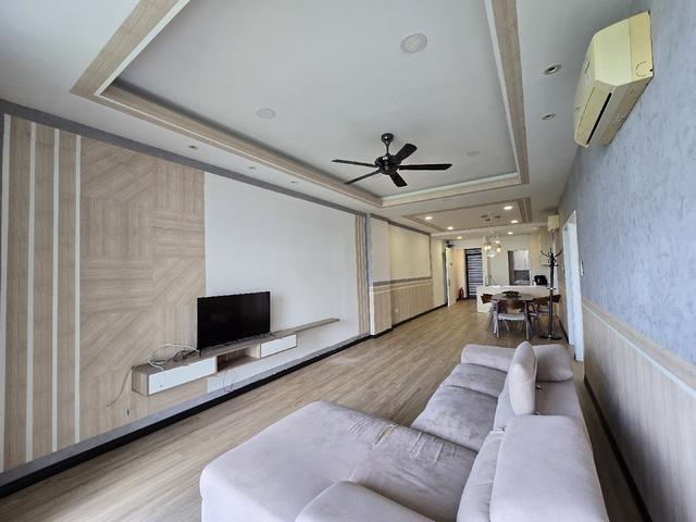 Luxurious Well Maintained Jade Residences in Iramanis For Rent