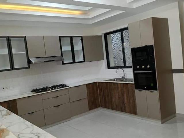 Luxurious three/two bedroom apartment onsale at Nyali posh area