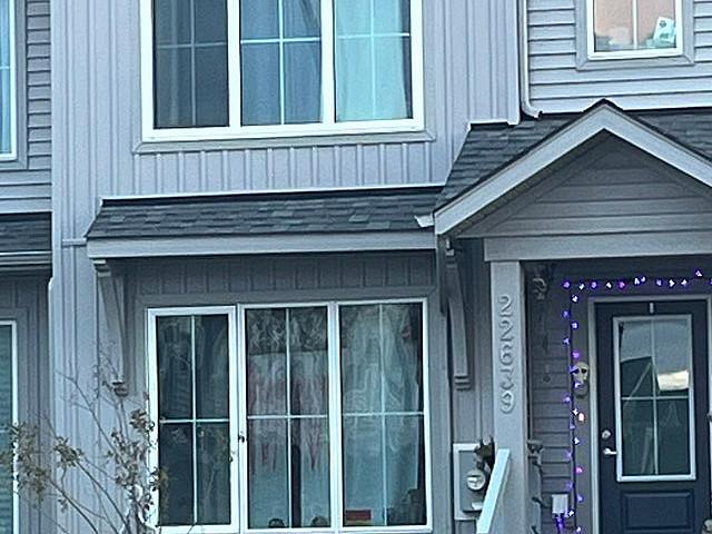 Luxurious Three Bedroom Home For Rent