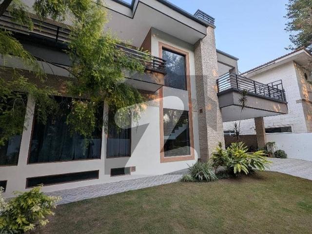 Luxurious Triple Story House On Prime Location Available For Rent In Islamabad