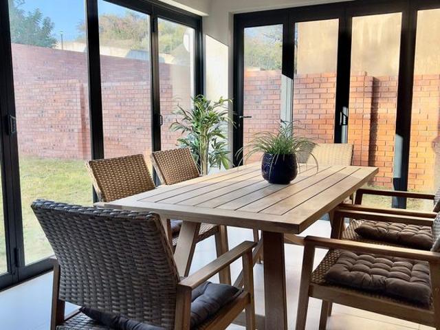 Luxurious upmarket new development