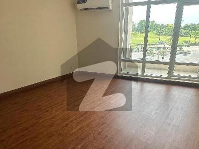 Luxury 3 Bed Apartment with Stunning Golf Course View for Rent Defence Raya