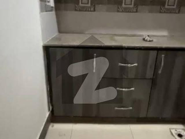 Luxury 3 Bed DD Apartment For Sale In Yasrab Tower 1620 Sqft | Registry | Prime Location