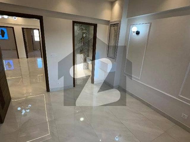 Luxury 3 bedroom apartment for sale in bukhari commercial