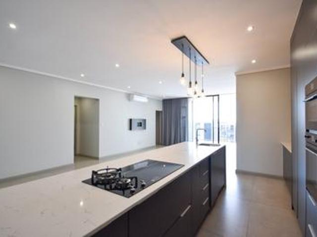 luxury 3 bedroom apartment in the so.