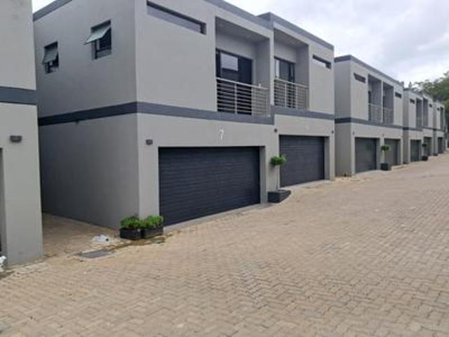 luxury 3 bedroom cluster home on the.