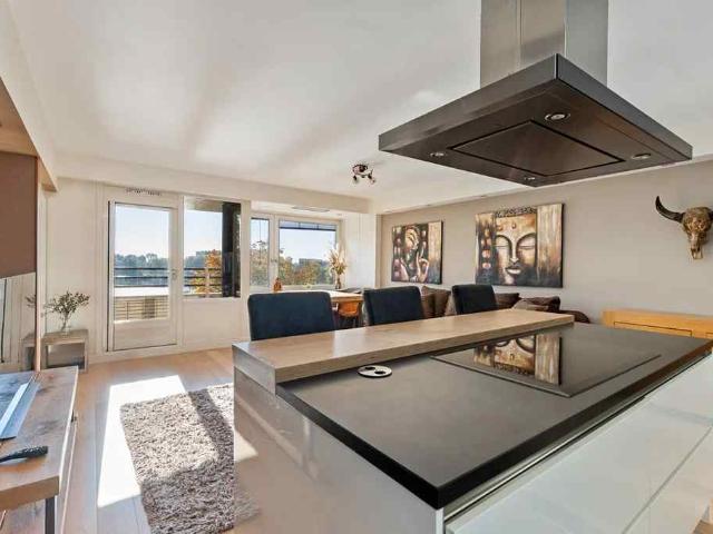 Luxury 3 Bedroom Furnished Apartment with 2 Balconies & Lake View in Amsterdam Nieuw West