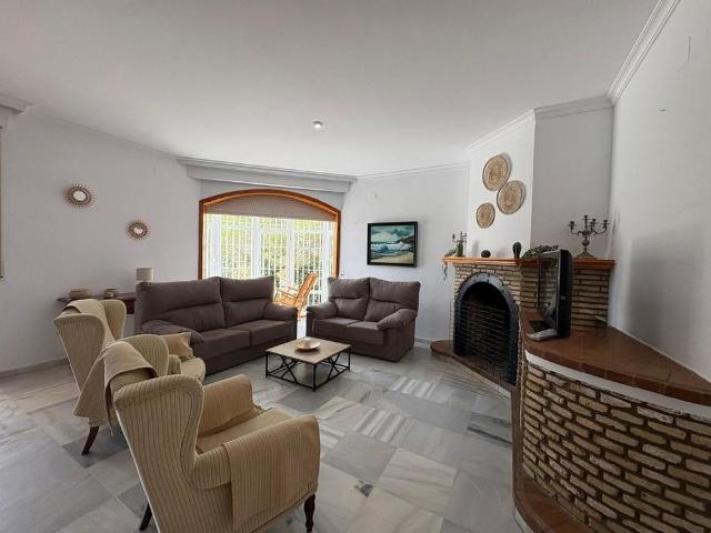 Luxury 3 room Detached House for rent in Chiclana de la Frontera, Spain