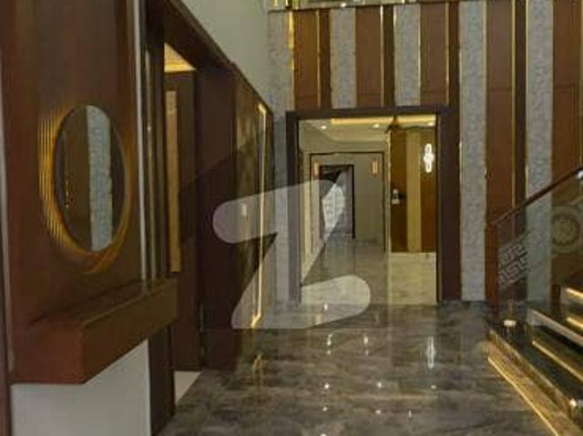 Luxury 01 Kanal House For Sale in DC Colony