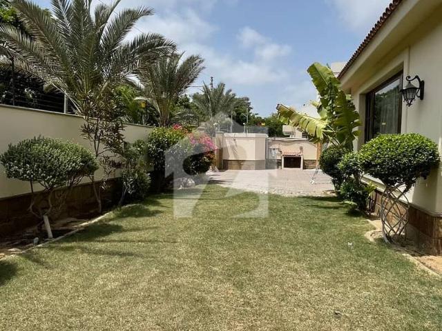 Luxury 1000 Yard Bungalow For Sale