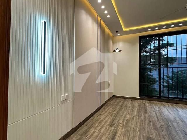 Luxury 10 Marla Brand New House For Sale