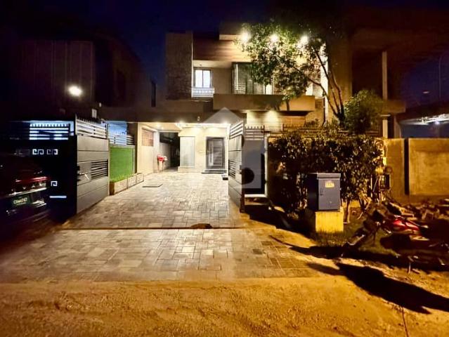 Luxury 10 Marla Fully Furnished House Available for Rent in DHA Phase 8 Lahore
